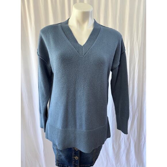 Philosophy Republic Clothing Blue‎ V-Neck Sweater - Size Medium - Picture 6 of 10